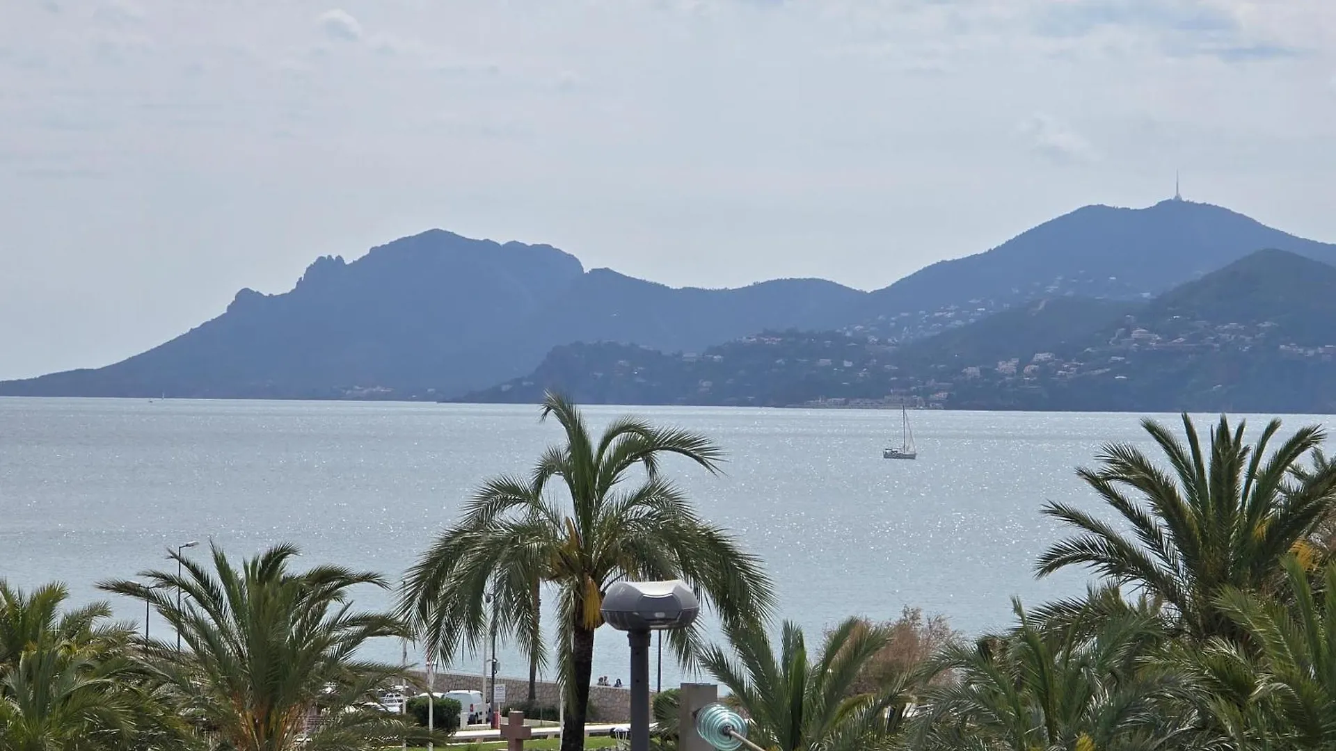 Appartement 78M2 Terrasse Vue Mer A 50M De La Croisette Cannes France
